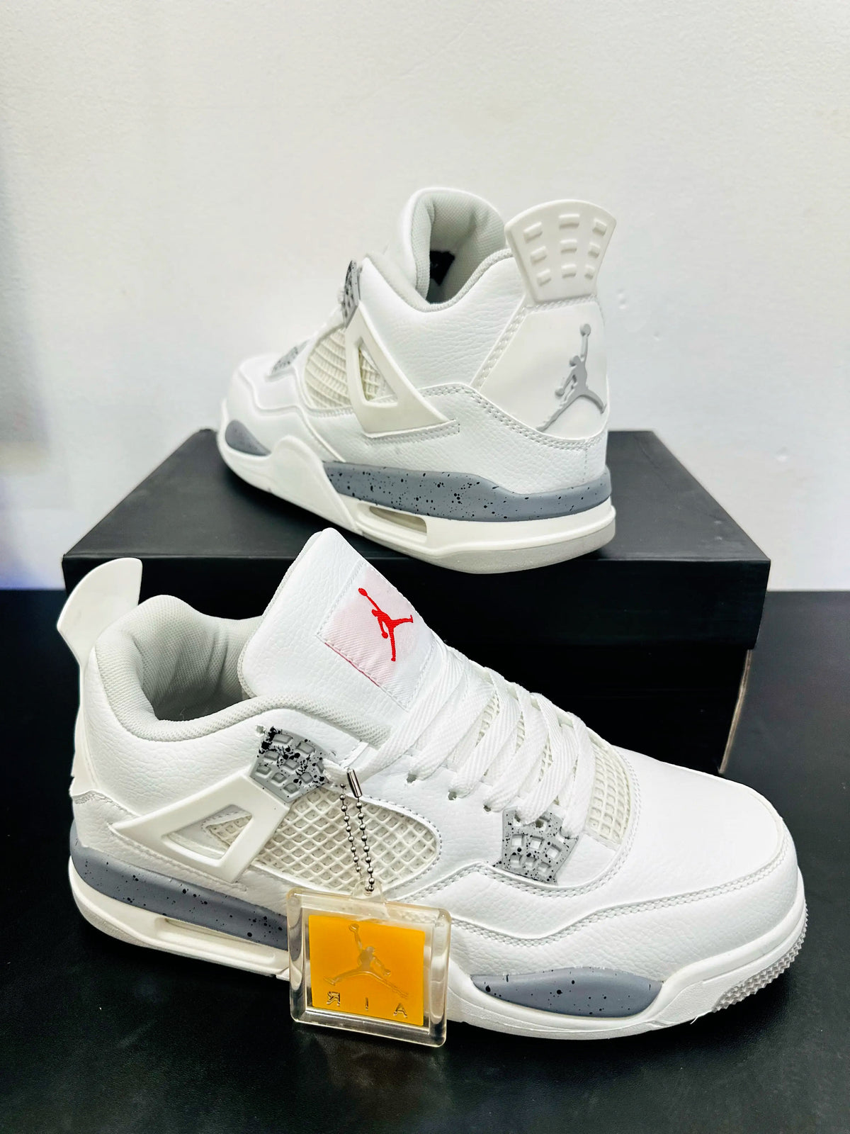 Nike Air Jordan 4 White Oreo