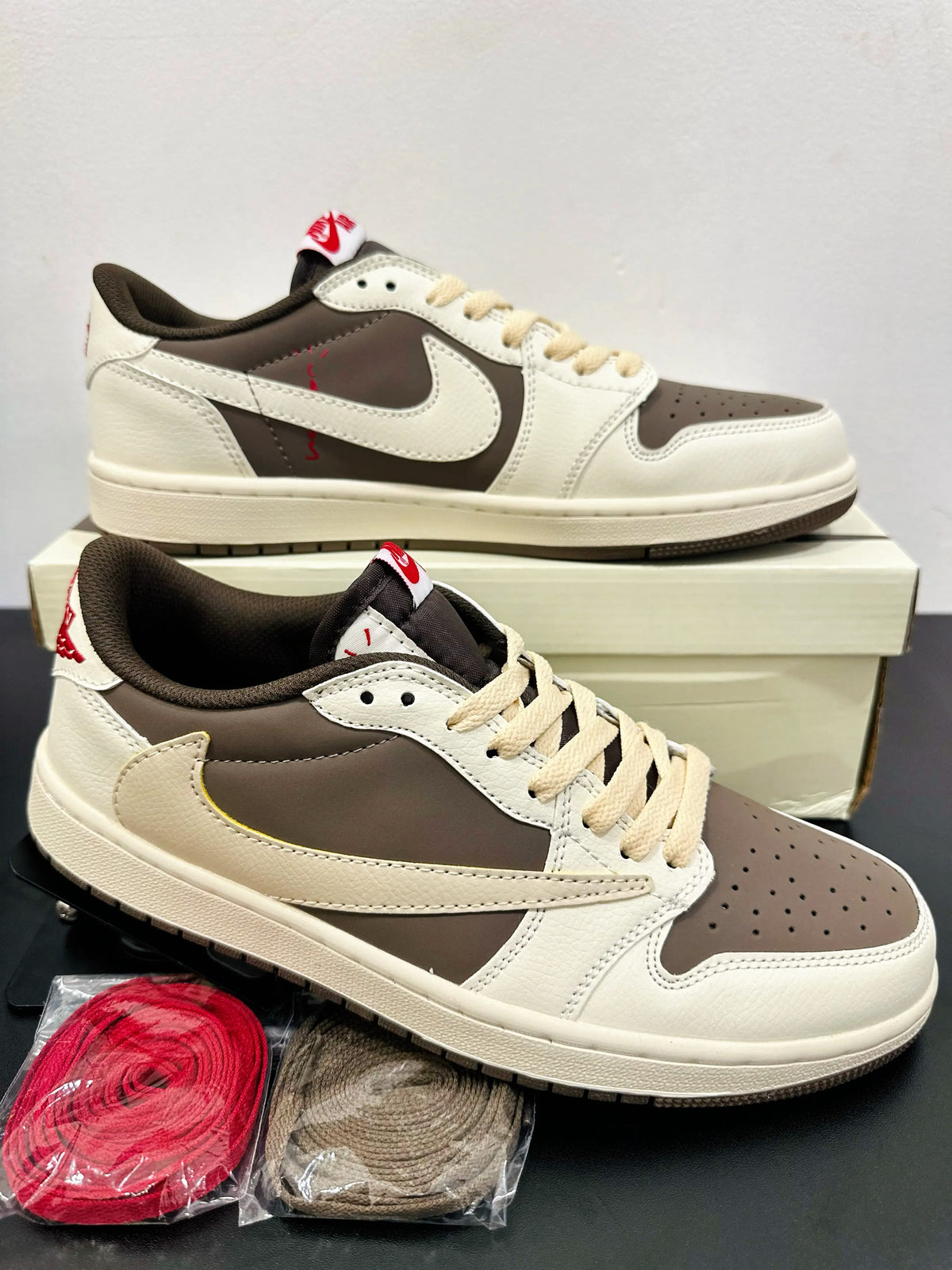 Nike Jordan 1 Low Travis Scott Reverse Mocha