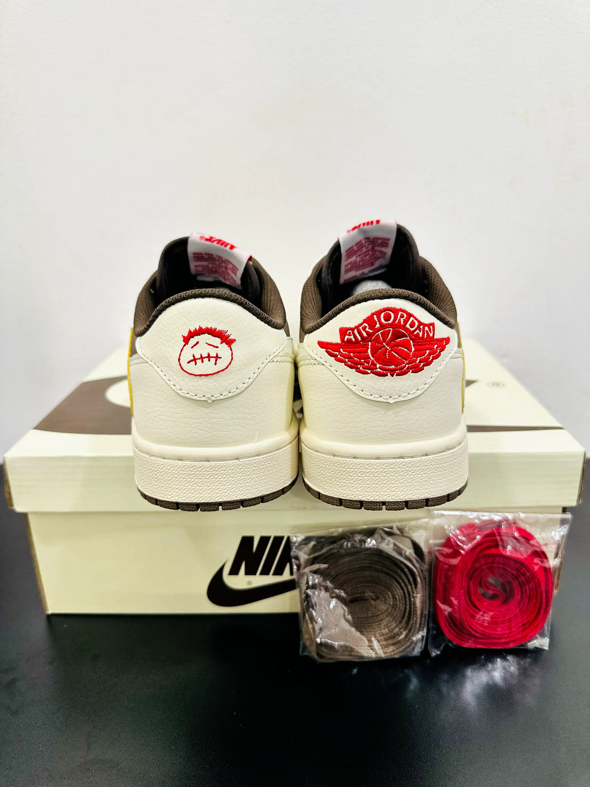 Nike Jordan 1 Low Travis Scott Reverse Mocha