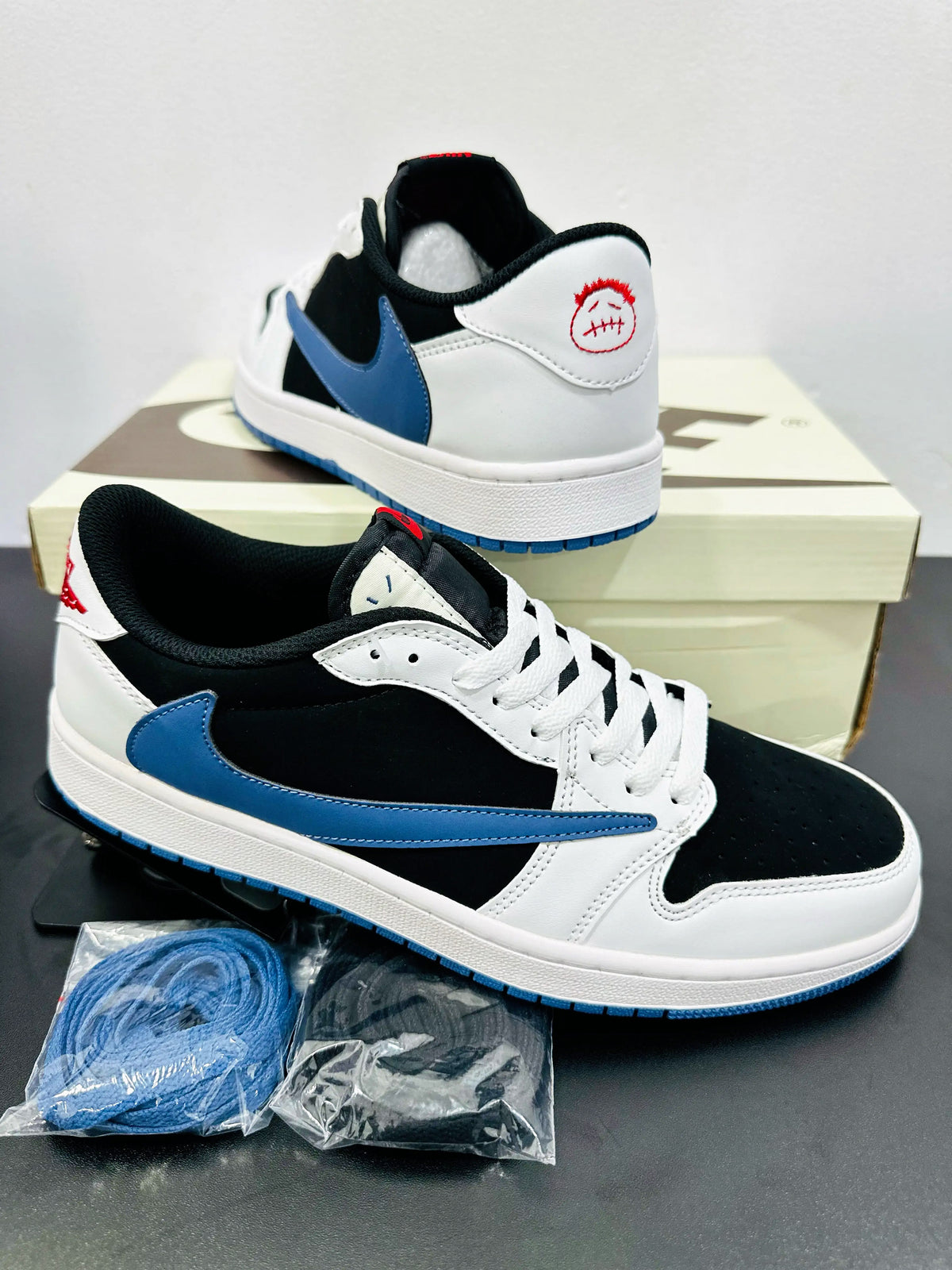 Nike Jordan 1 Low Travis Scott Blue White