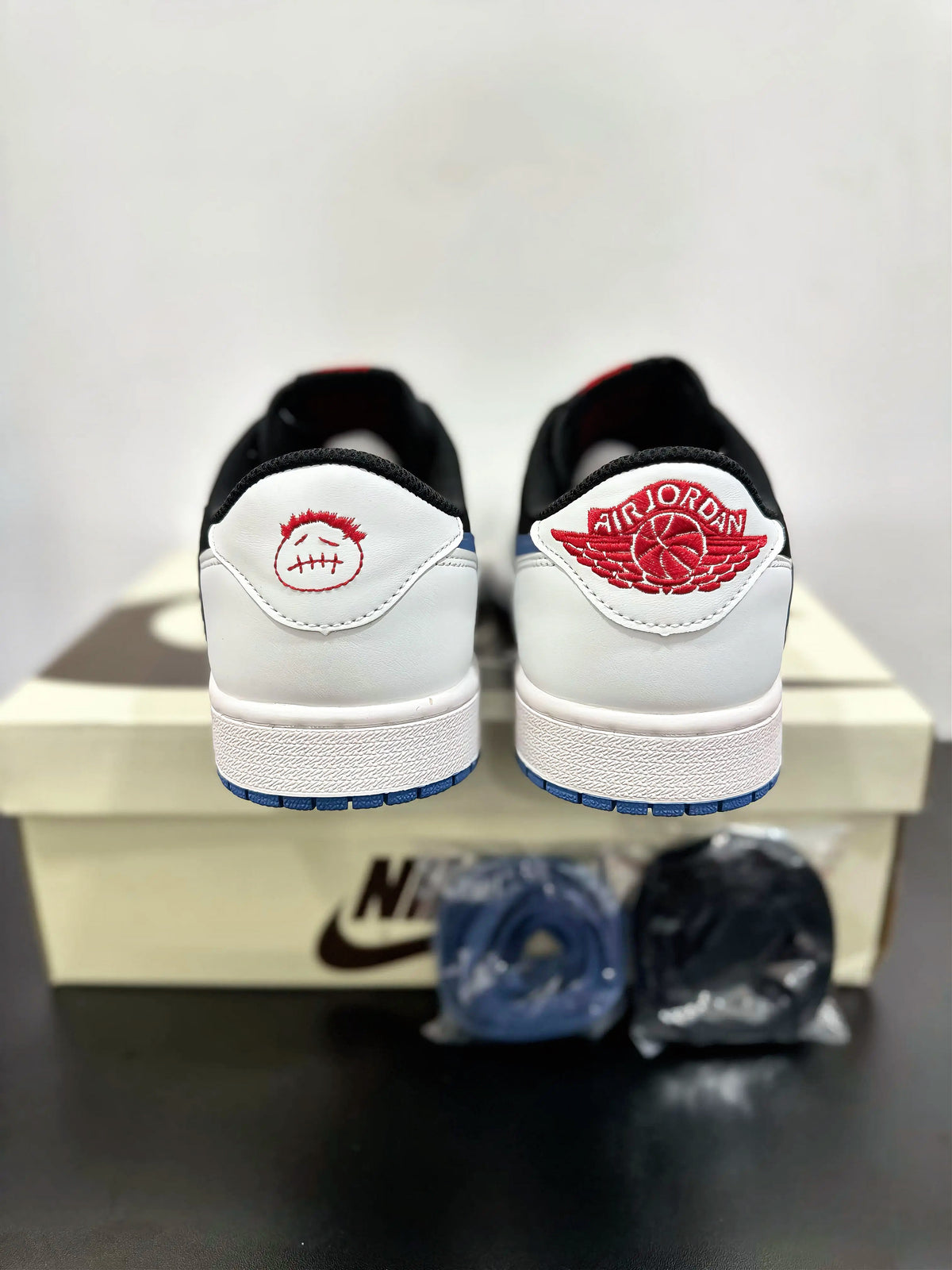 Nike Jordan 1 Low Travis Scott Blue White