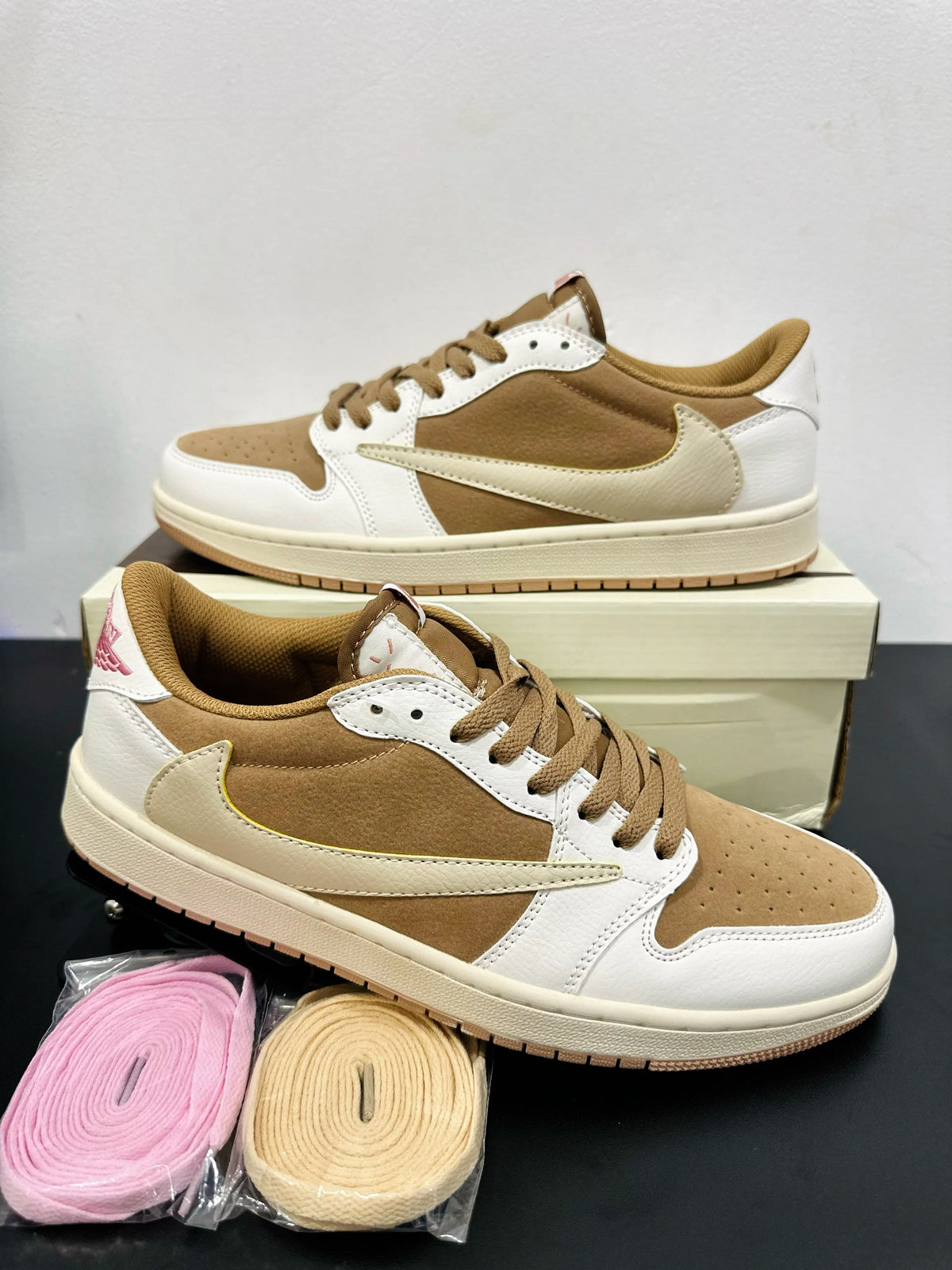 Nike Jordan 1 Low Travis Scott Brown Shy