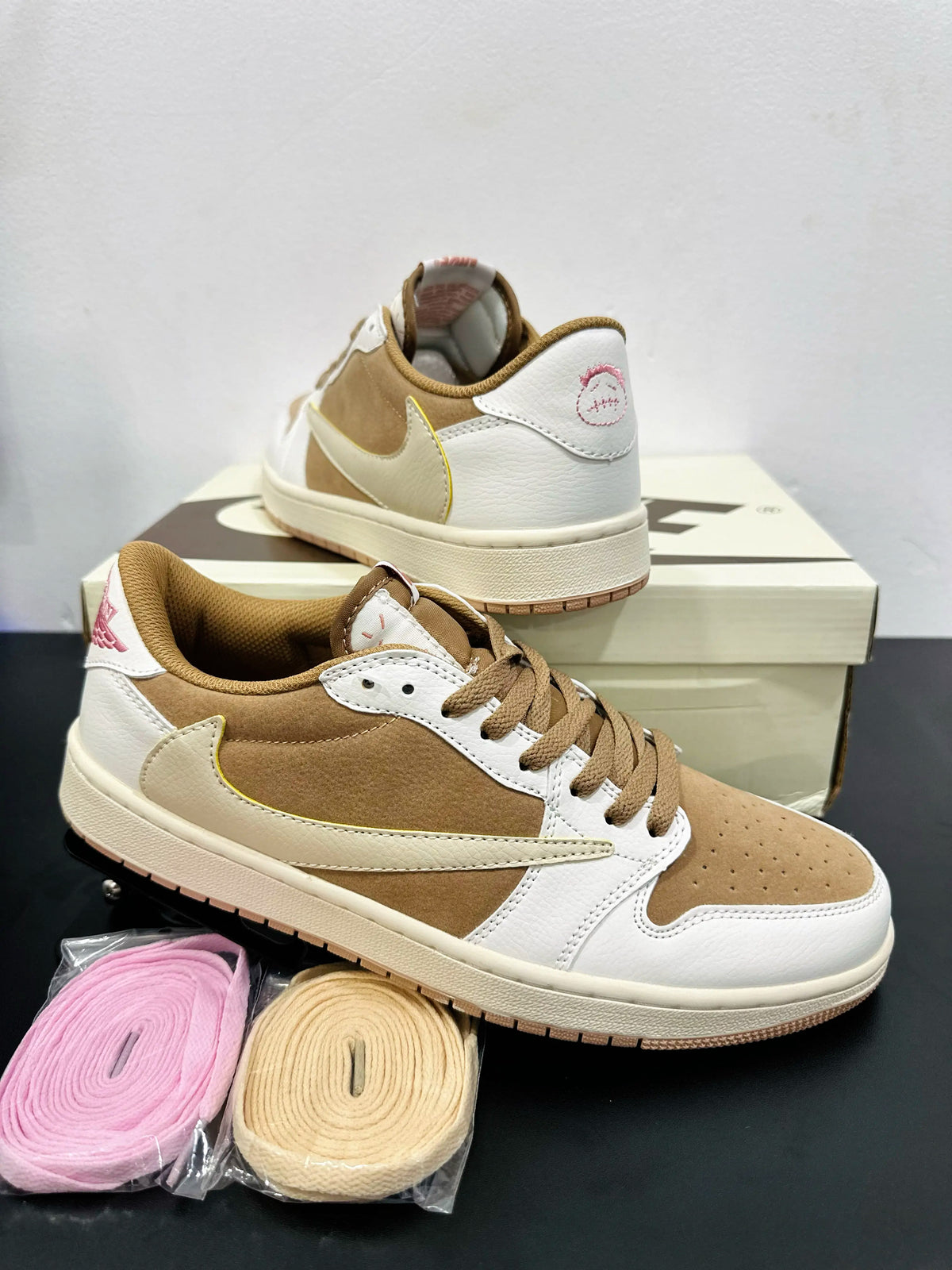Nike Jordan 1 Low Travis Scott Brown Shy