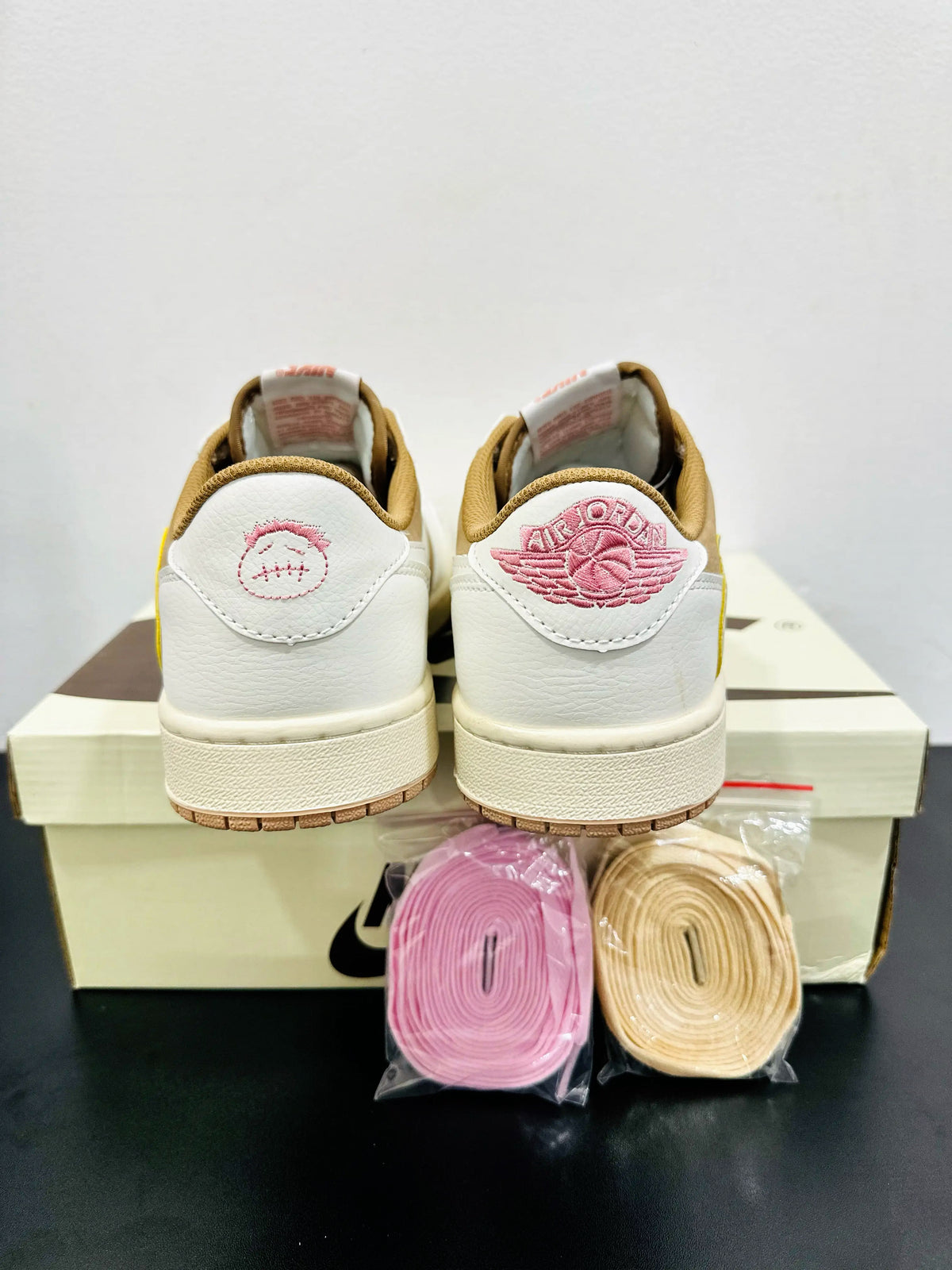 Nike Jordan 1 Low Travis Scott Brown Shy