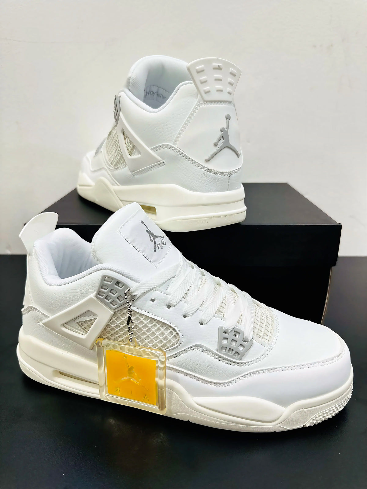 Nike Air Jordan 4 Pure Money