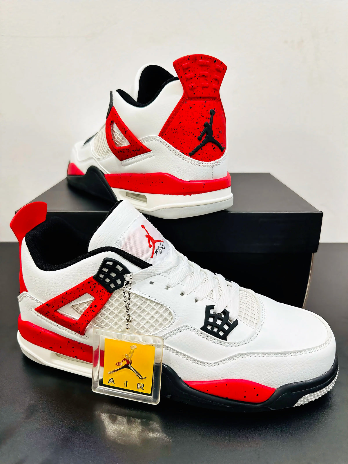Nike Air Jordan 4 Red Cement