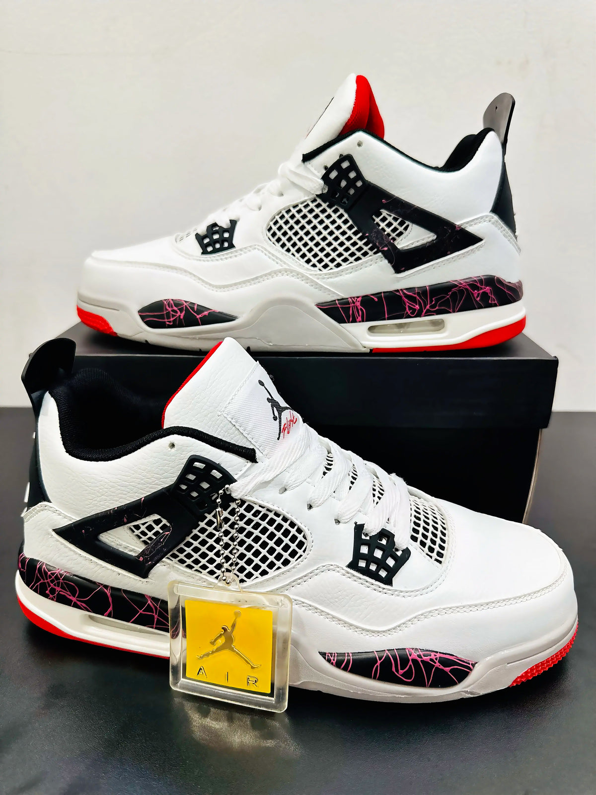 Nike Air Jordan 4 Hot Lava